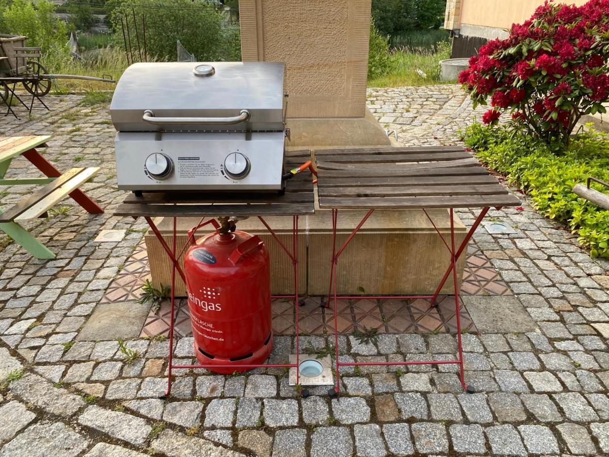 Fewo Waffenkammer Im Rittergut Leppersdorf Bei Dresden Fuer 7 Personen Exterior photo